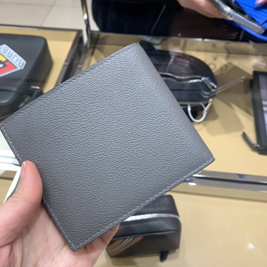 @Burberry▪️Embossed Logo 男女款壓印八卡雙開短夾/270P245 🔥下殺🉐12030