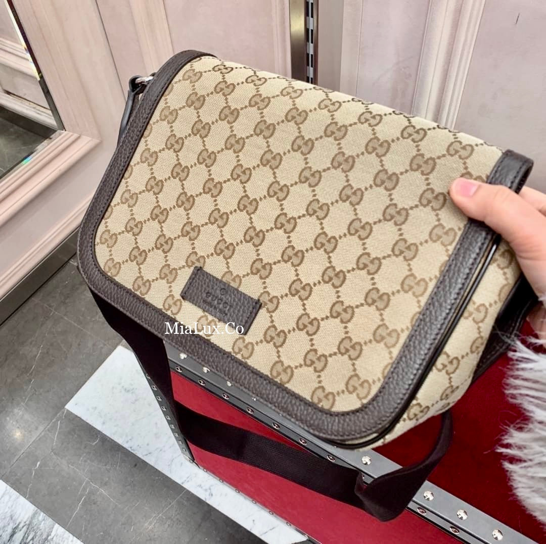 *@Gucci 男生款老花織布郵差包/ 小款P470 / 大款 P490