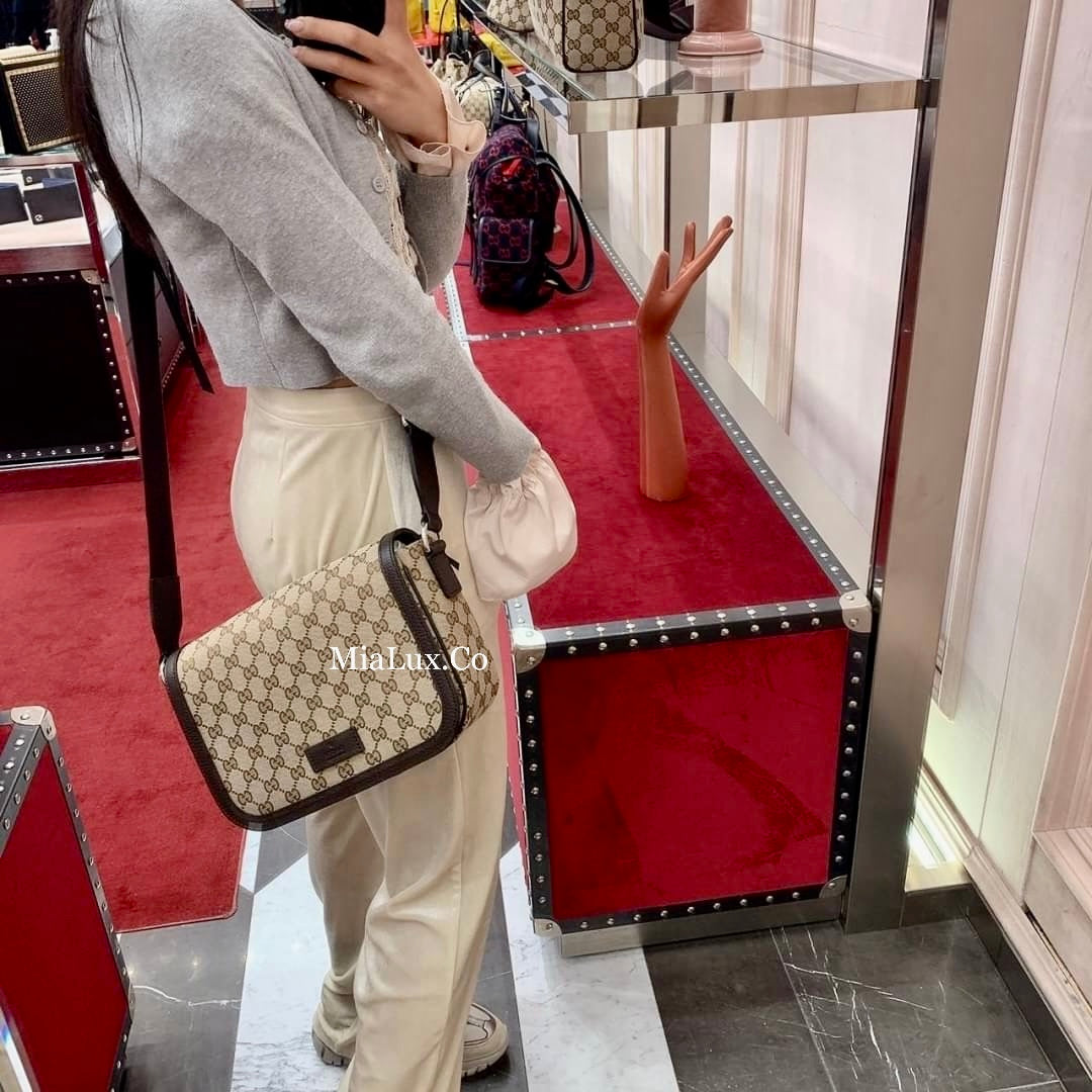 *@Gucci 男生款老花織布郵差包/ 小款P470 / 大款 P490