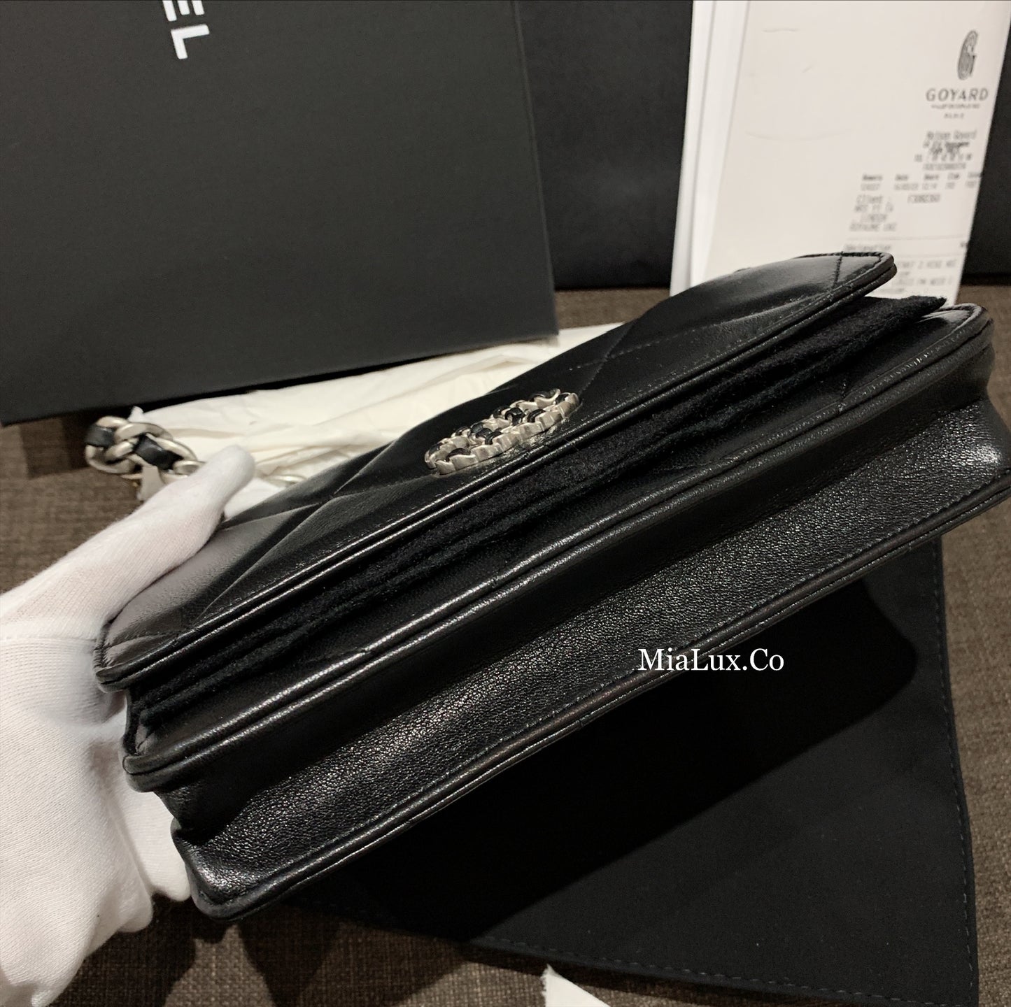 CHANEL▶︎✨| 19 LAMBSKIN WALLET ON CHAIN 經典19小羊皮WOC鏈包 AP3267 *£3,430
