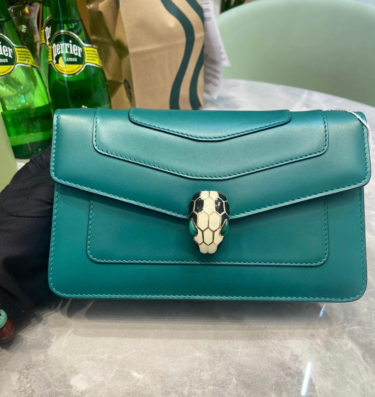 Bvlgari▪️SERPENTI FOREVER EAST-WEST 蛇頭橫款單層鍊包/1,990