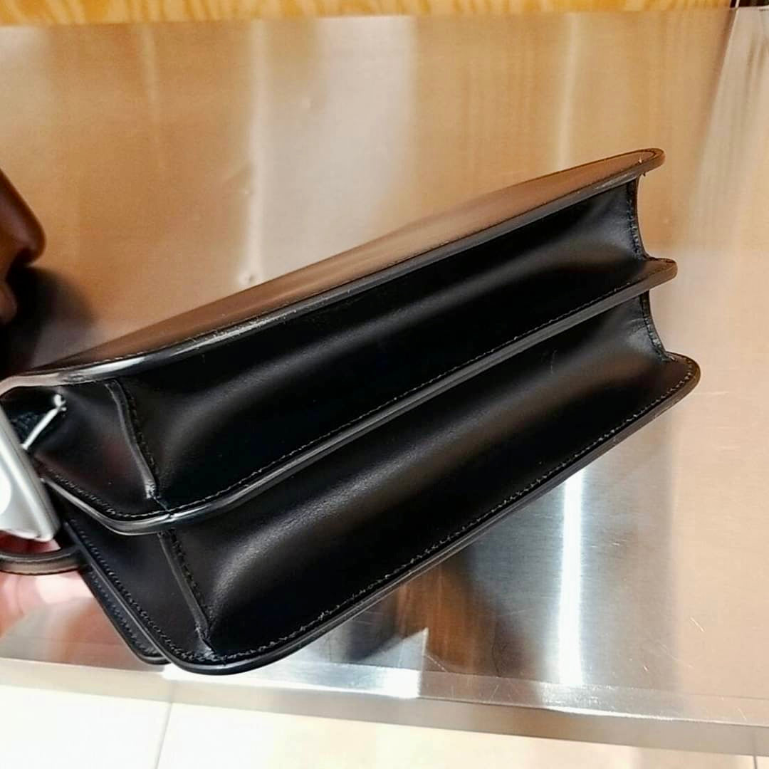 @Burberry TB 小款肩背翻蓋包/P819 🔥下殺🉐37860
