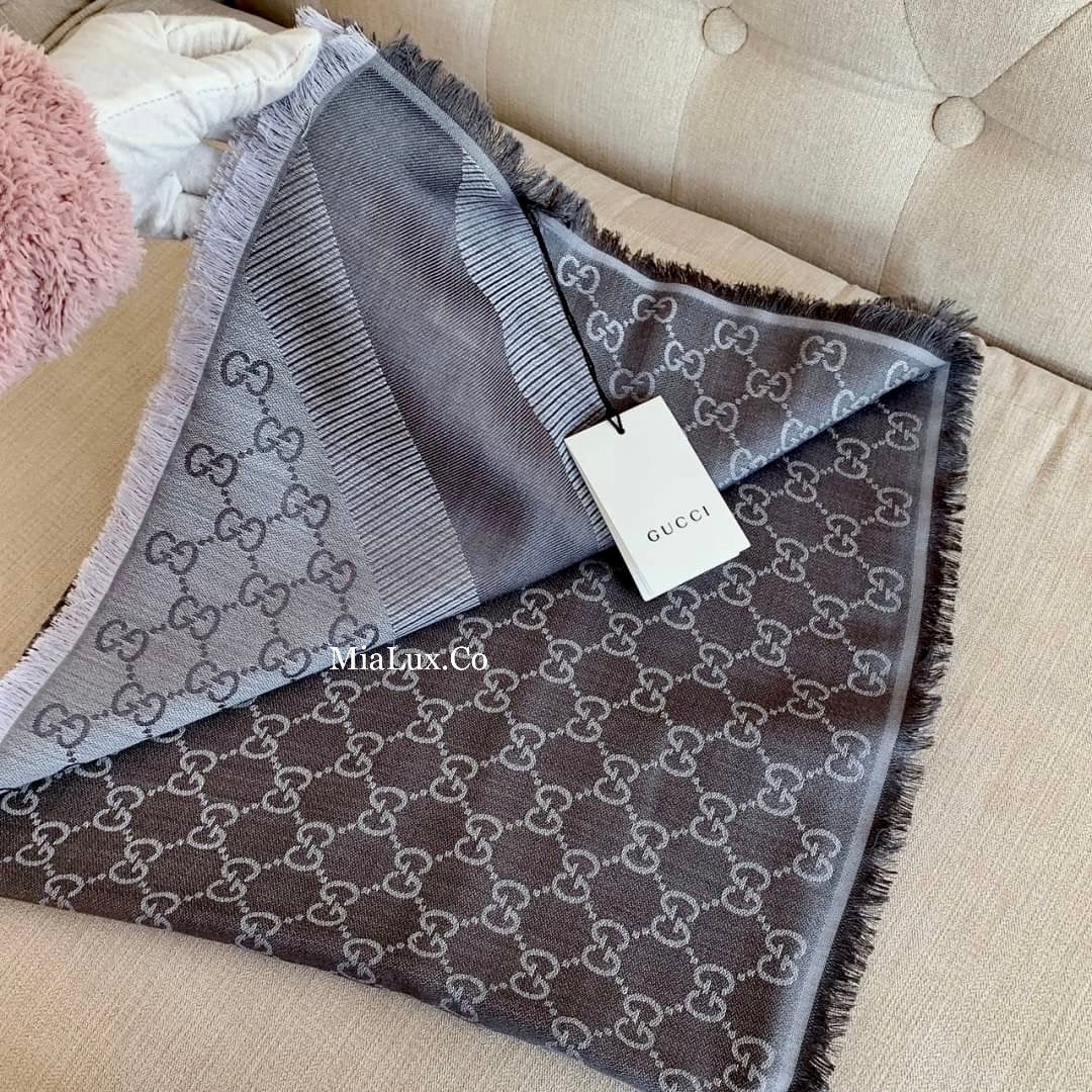 *@Gucci Wool Scarf Square 羊毛大方巾/P180