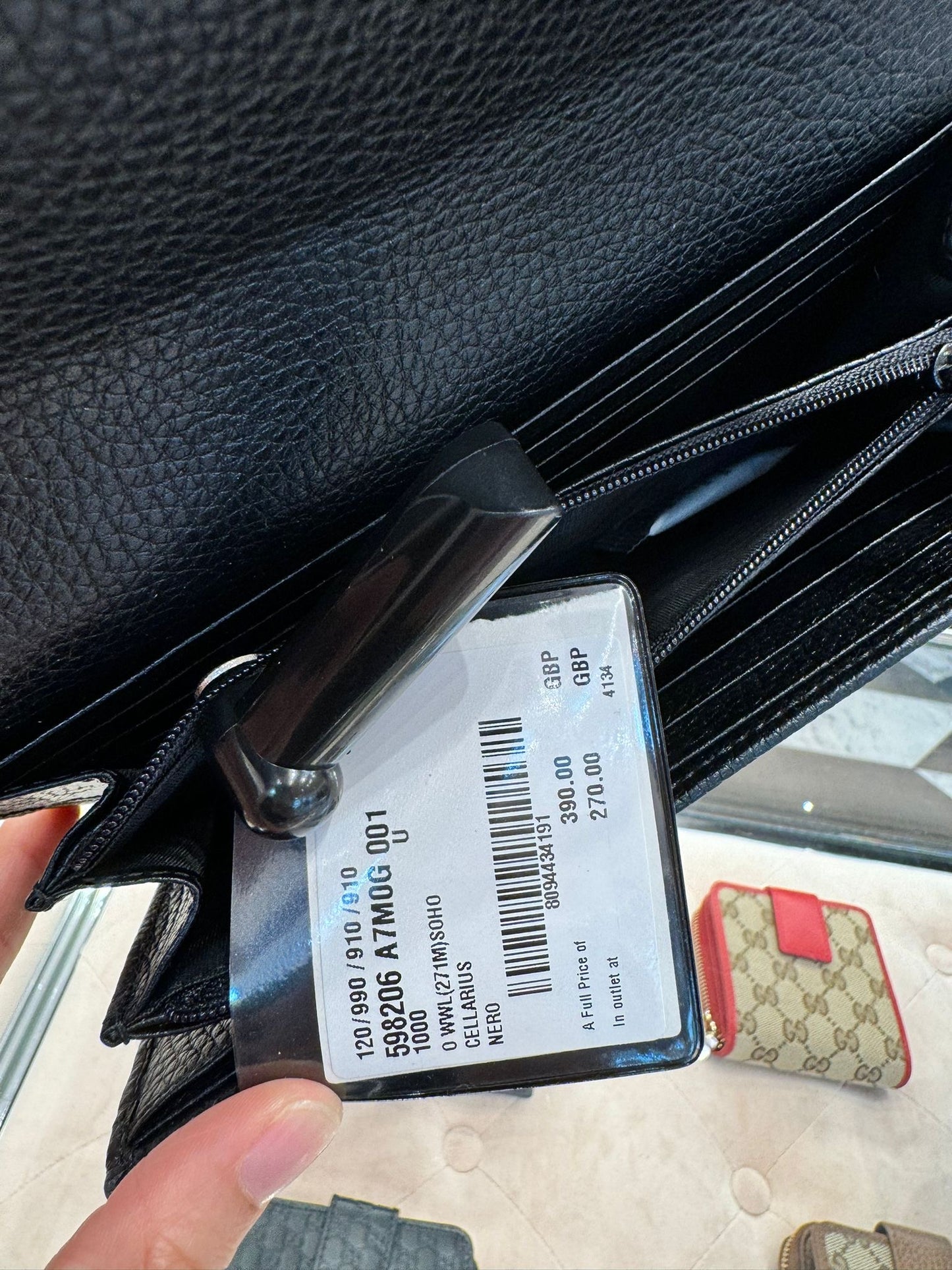 *@Gucci Soho 浮雕翻蓋長夾/390P270 🔔限時折🉐12950