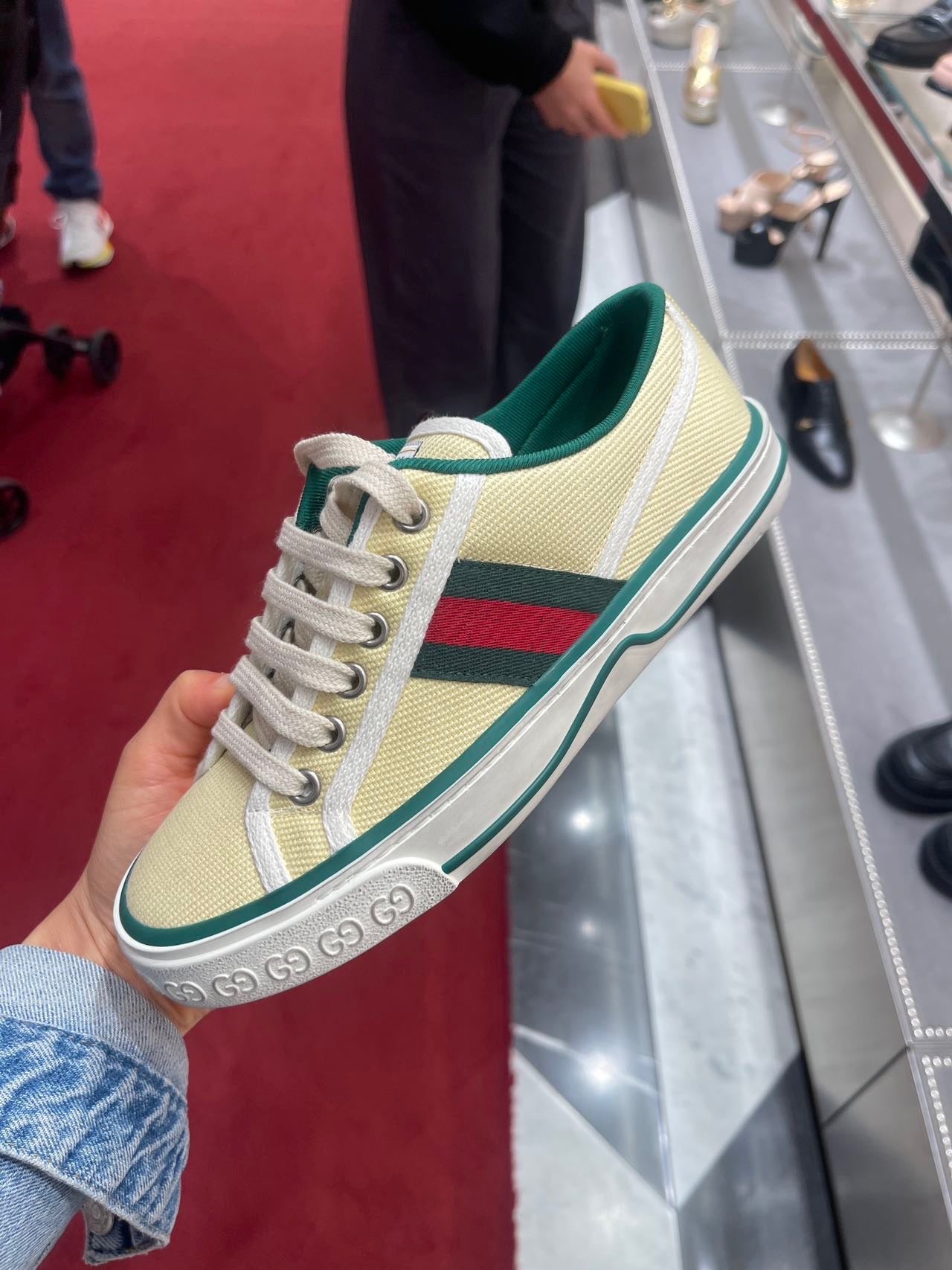 @Gucci Tennis 1977 女款運動鞋/525P265 🔔限時折🉐12730