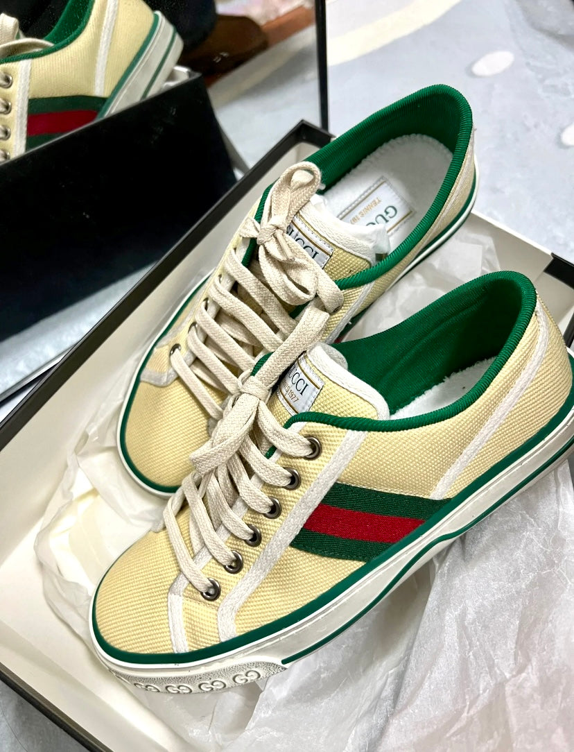 @Gucci Tennis 1977 女款運動鞋/525P265 🔔限時折🉐12730
