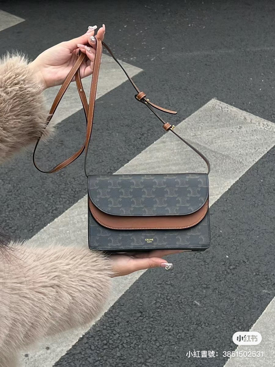 Celine Triomphe Strap 老花滑羊皮WOB錢包/1200E1250 🉐44750🇪🇺