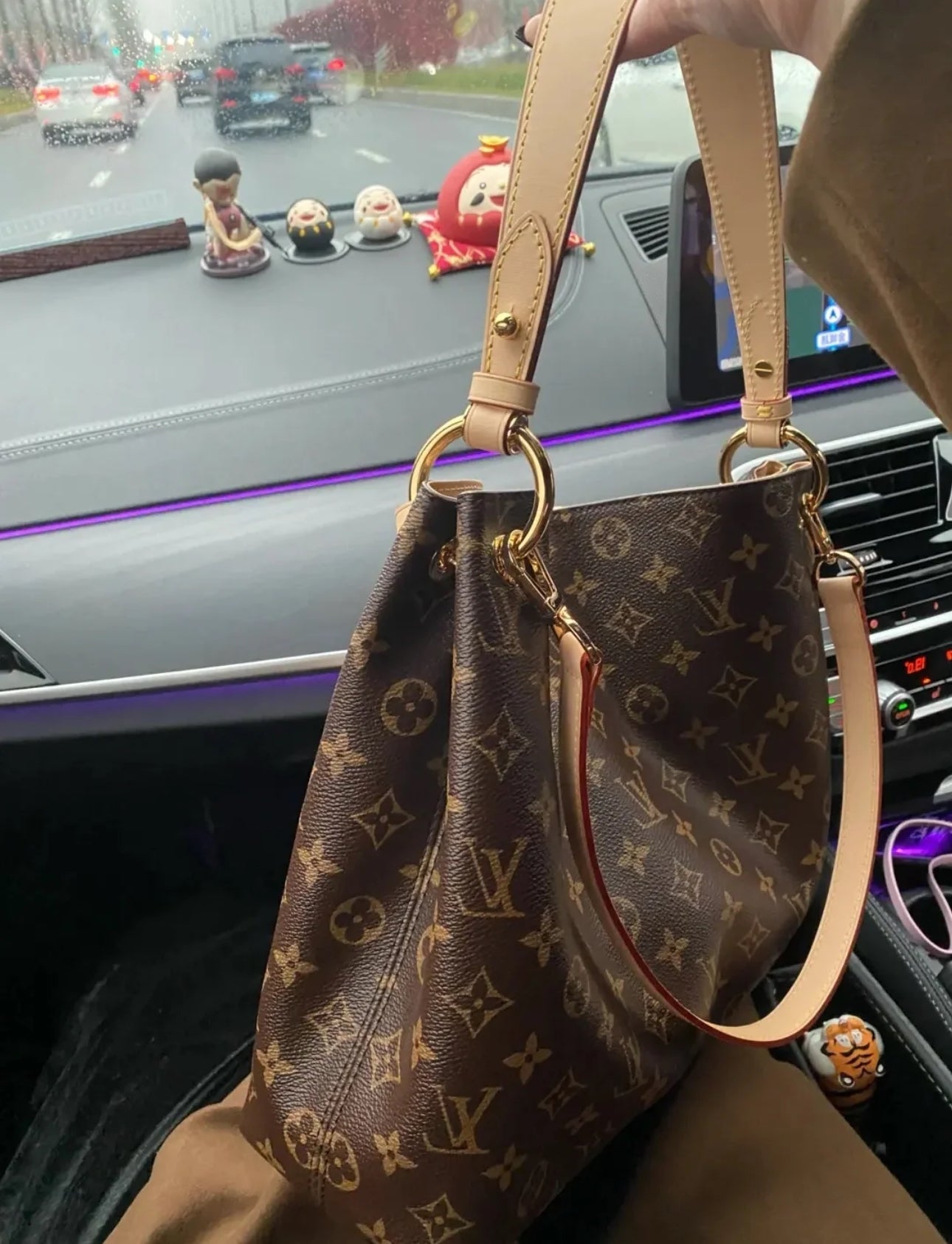 ❌LV Graceful PM Hobo 小款老花肩背包/1330 ✨🉐55530