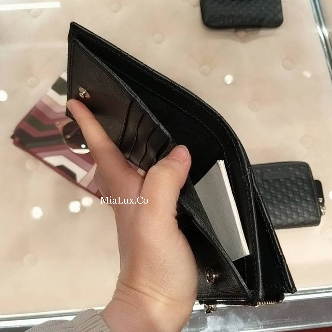 @Gucci Embossed Wallet 壓紋雙開內拉鍊短夾/P230