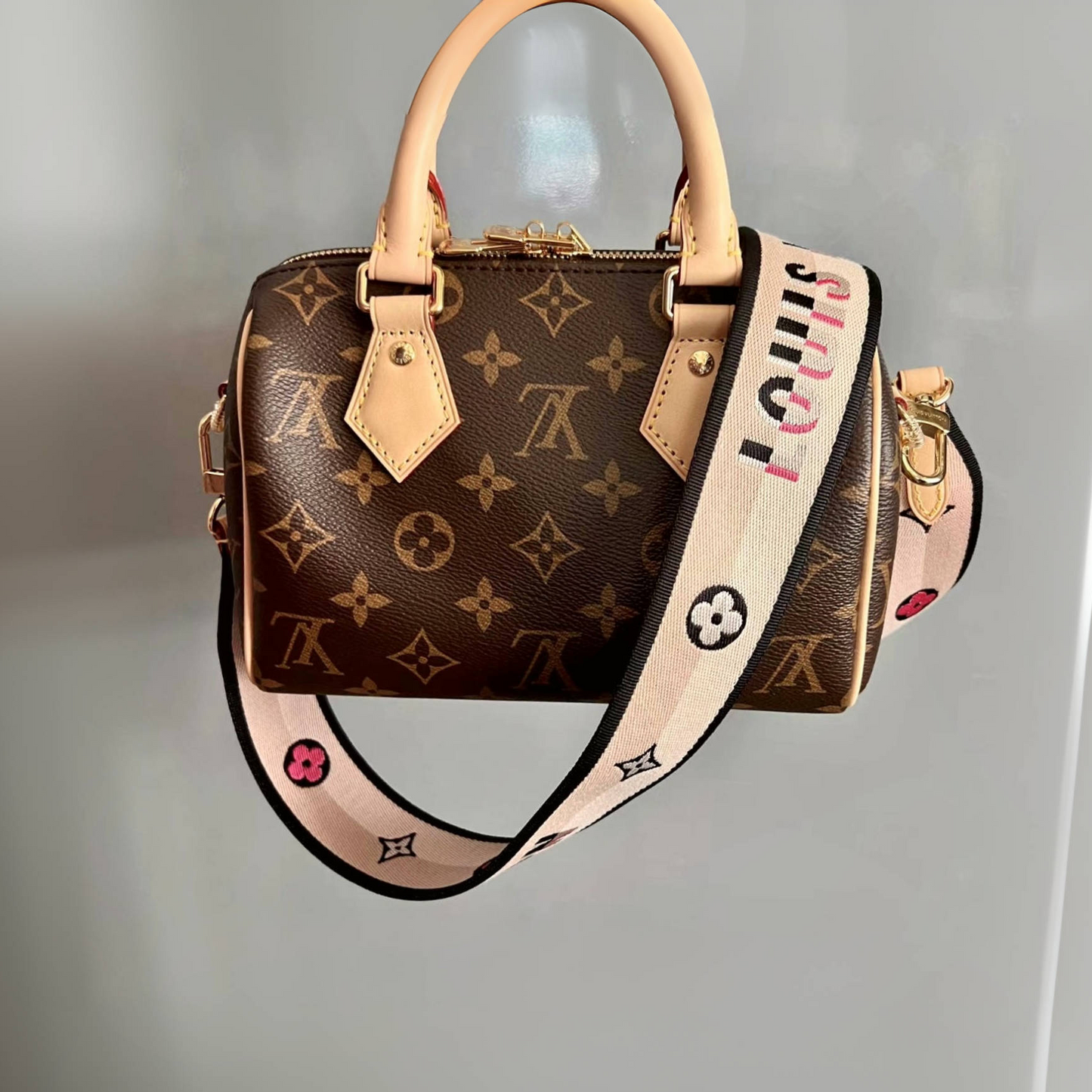 LV▪️Speedy Bandoulière 20 背帶波士頓包/1620✨🉐69040