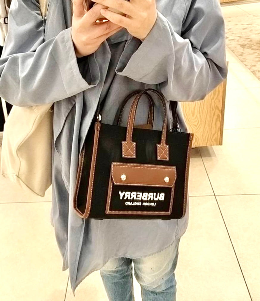 @Burberry▪️Freya Mini托特包-黑/920P645 🔥折上七折🉐21320
