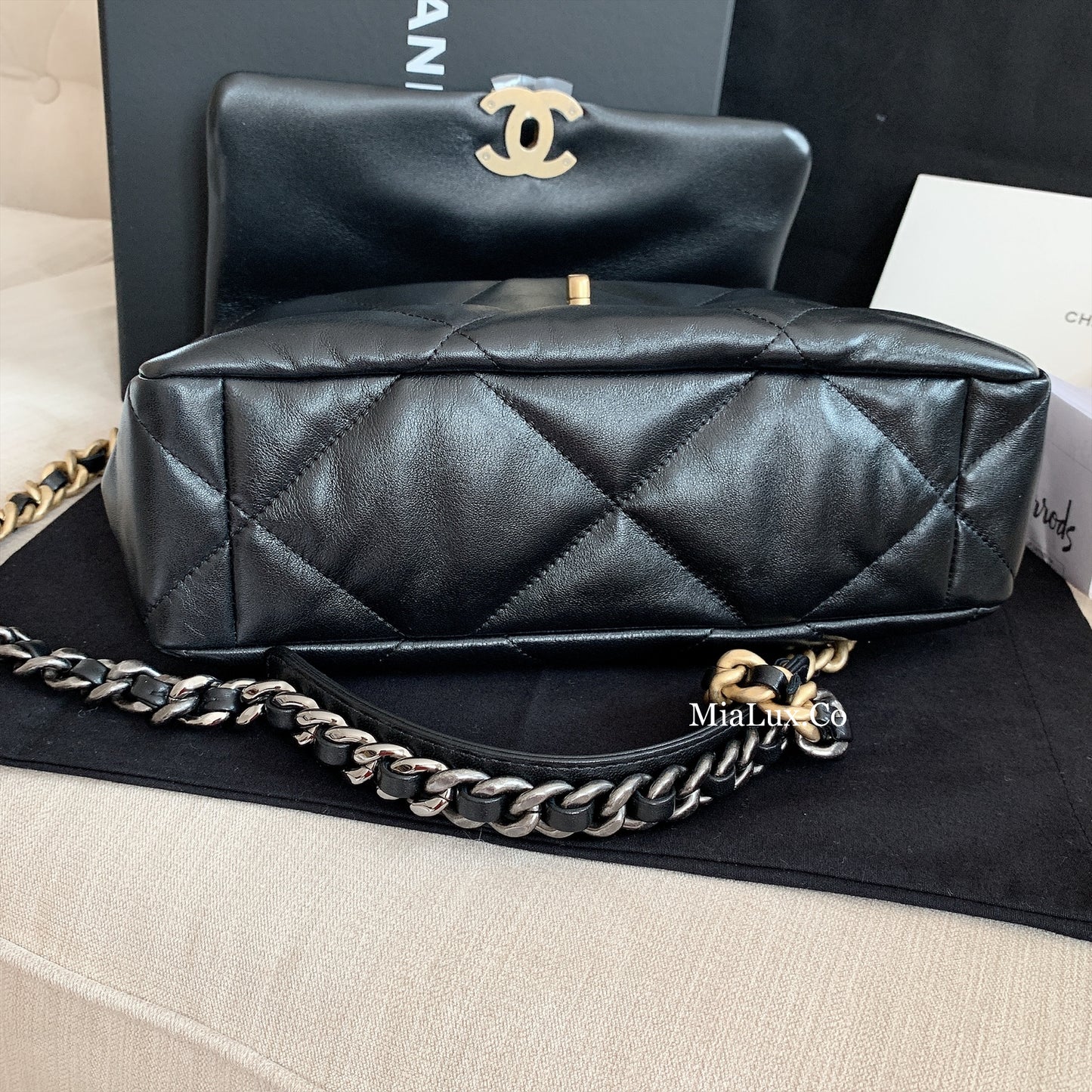 CHANEL✨| 19 LARGE LAMBSKIN HANDBAG 大款經典19小羊皮翻蓋鍊包 AS1161 *£5,890