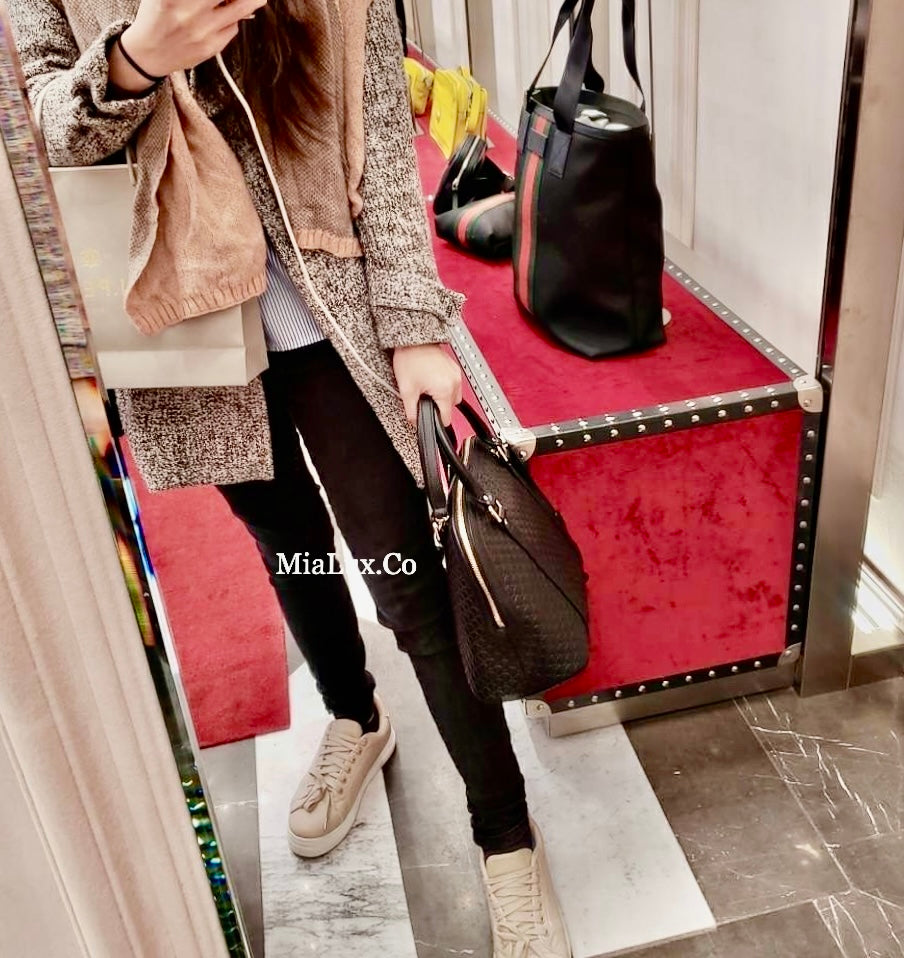 @Gucci Embossed Bag L 大款壓紋牛皮貝殼包/P745 🔔限時折🉐34530