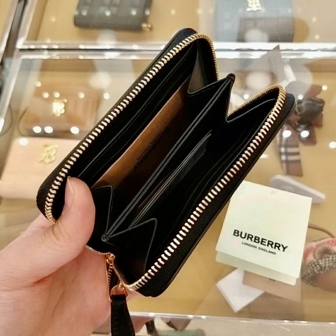 @Burberry Check and Leather Zip 格紋拉鏈短夾/P210 🔥下殺🉐11000