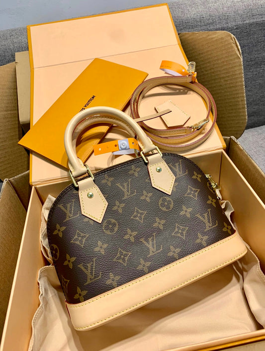 LV Alma BB 迷你貝殼包/1430 ✨🉐61060