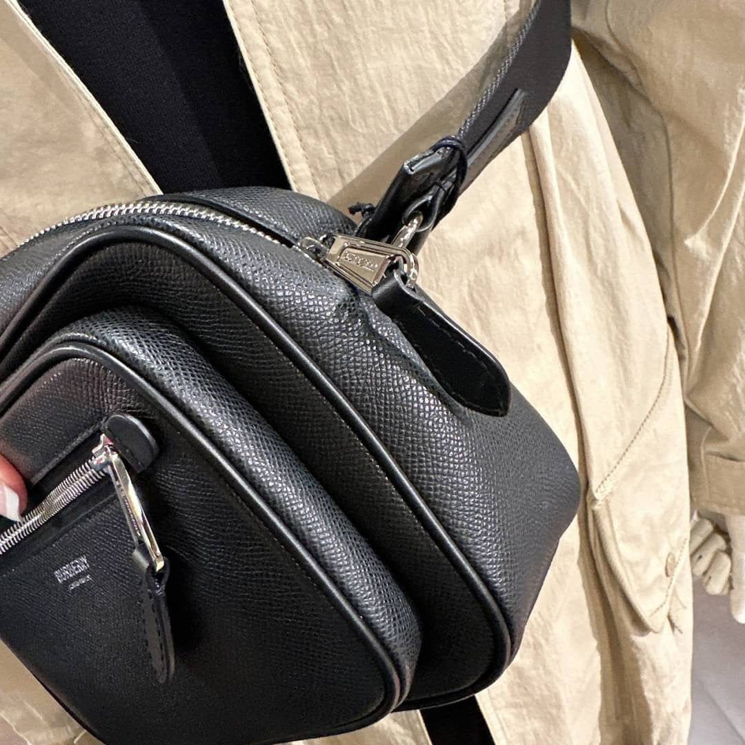 @Burberry 男生款相機包/870P490 🔥折上七折🉐16440