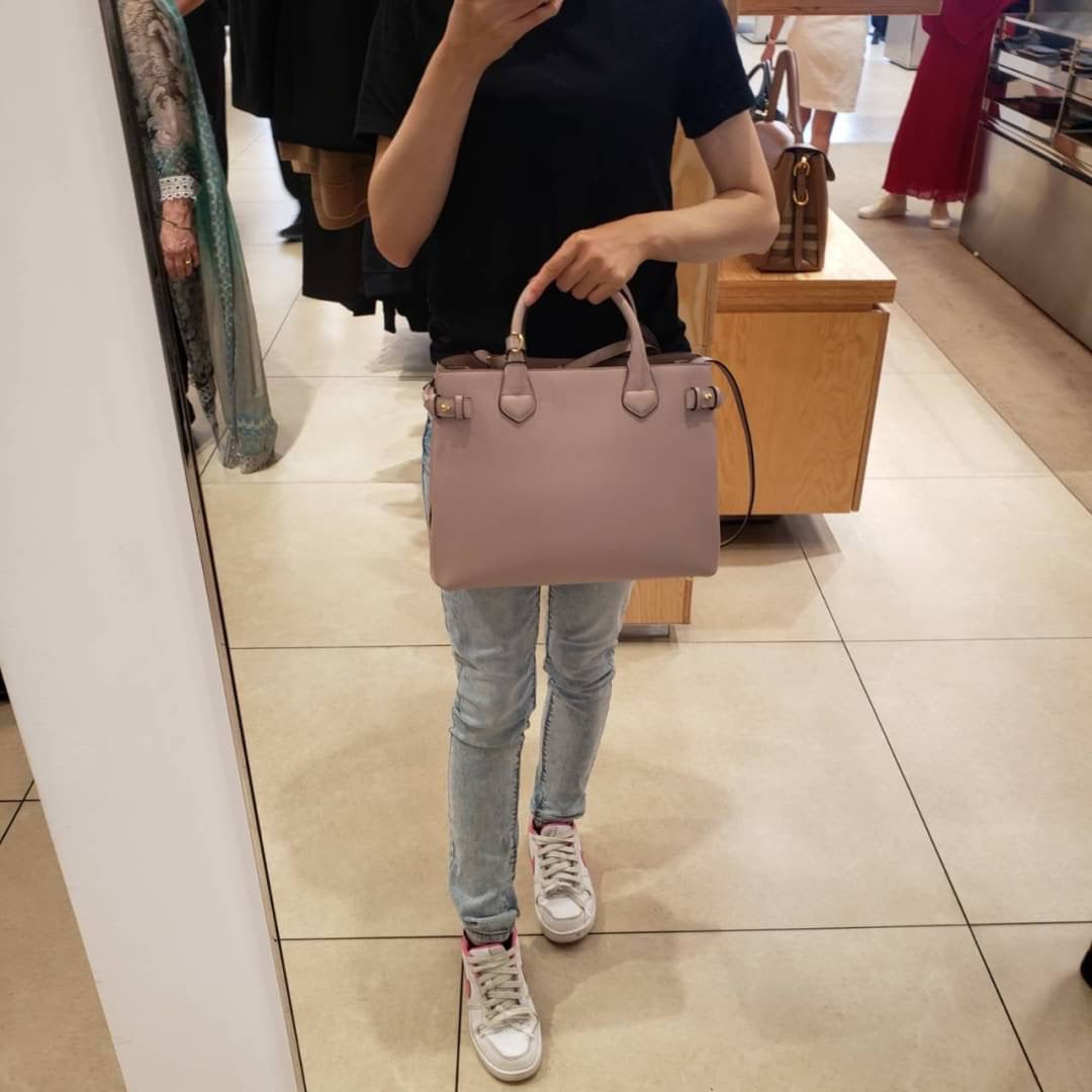 @Burberry Banner M 中款格紋拼皮手提包/P895 🔥下殺🉐41280