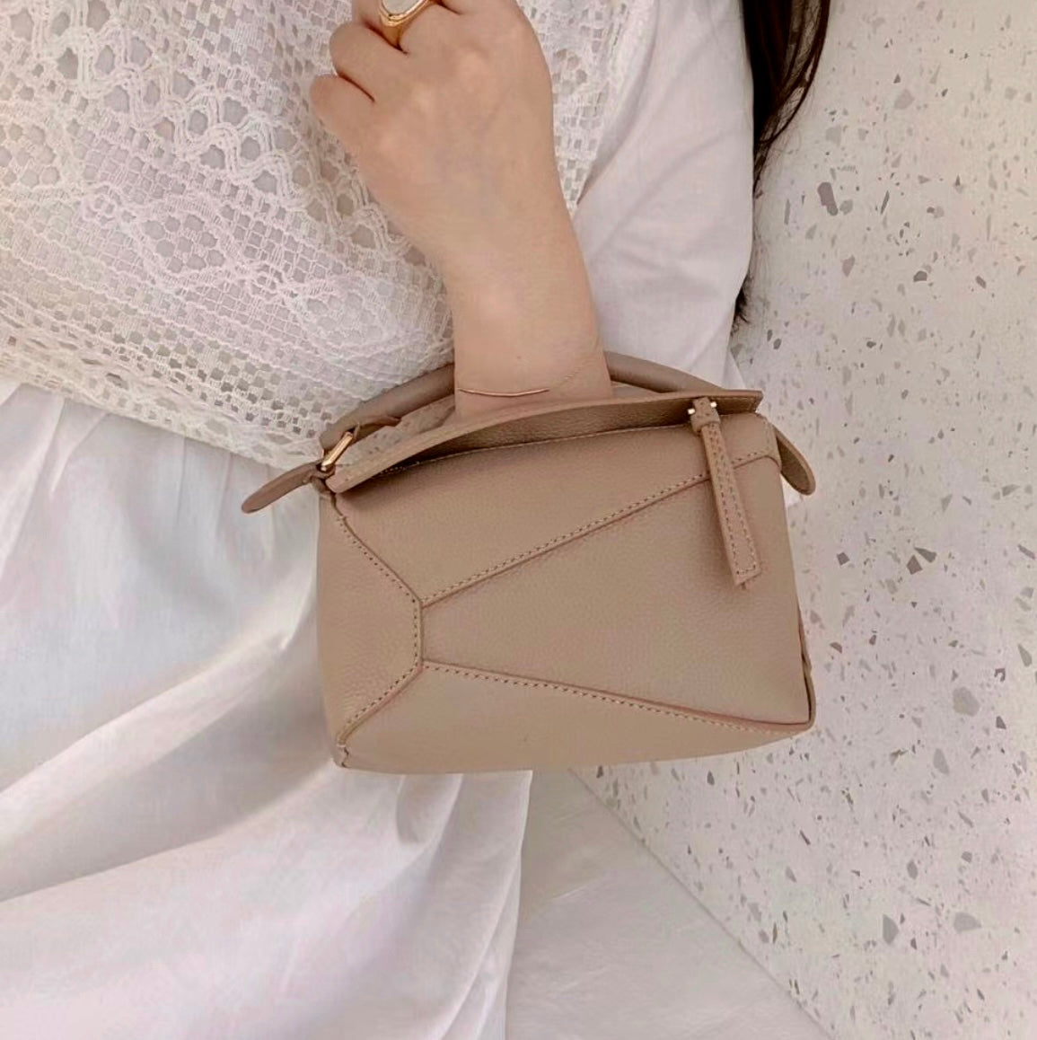 Loewe▪️Puzzle Bag Mini 軟粒面牛皮拼圖包/1900