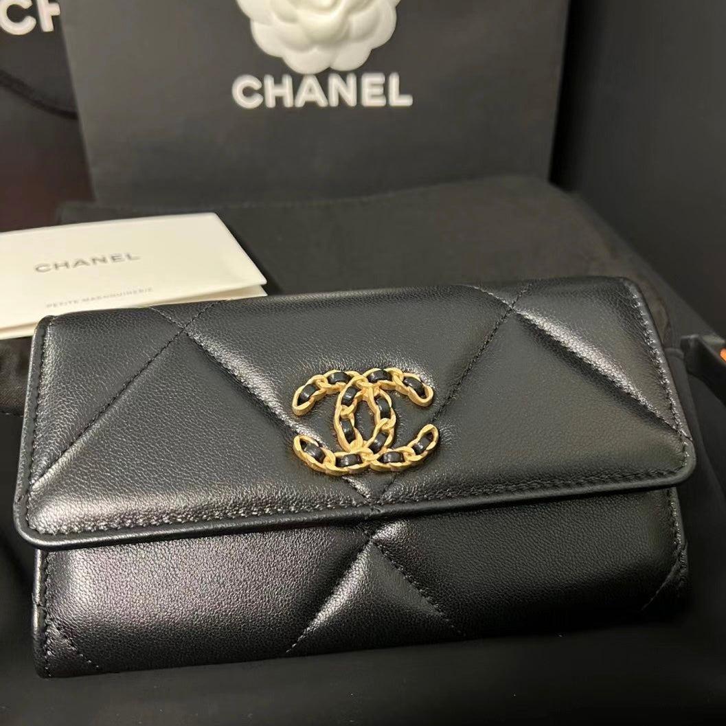 CHANEL 19 翻蓋長夾/1290 🉐53890