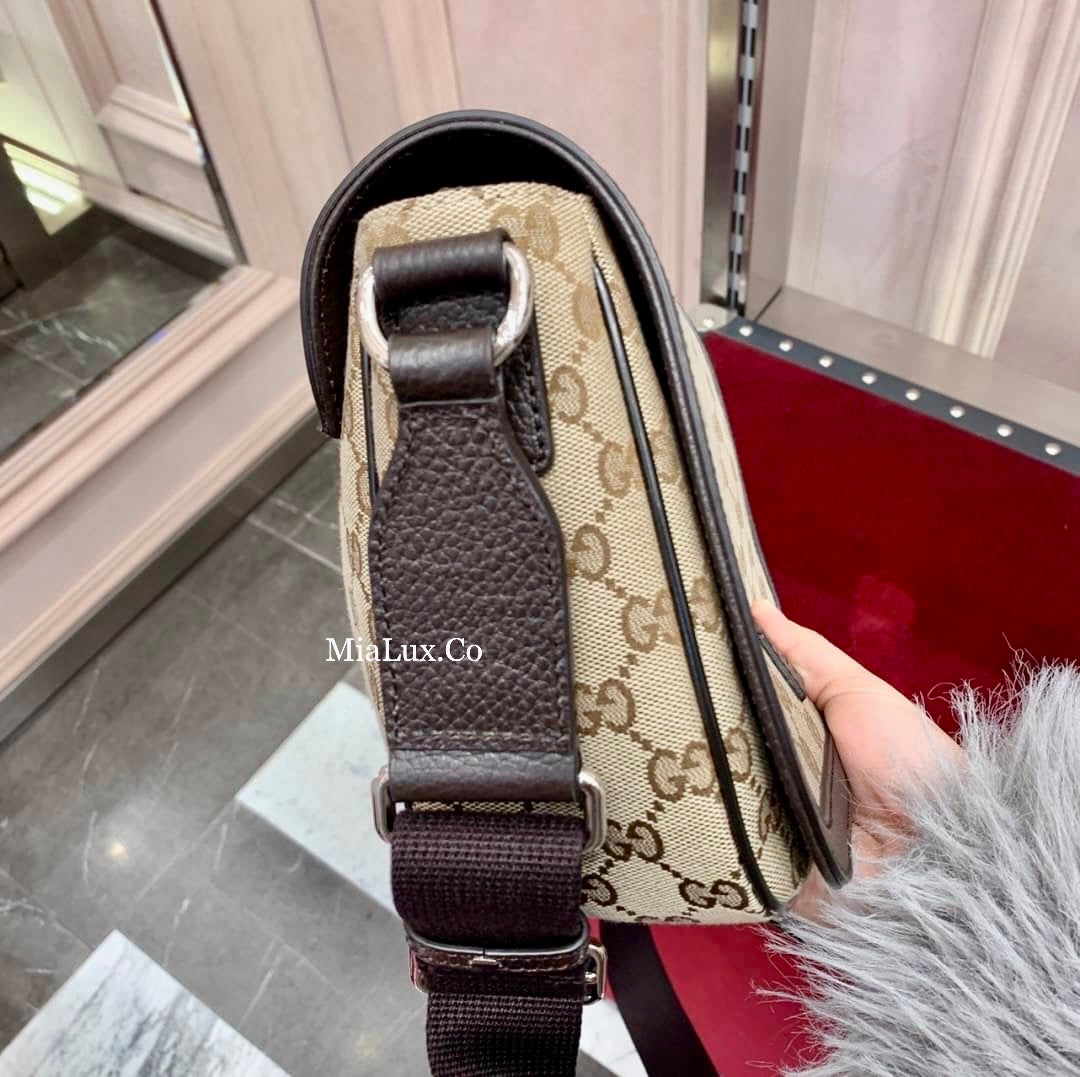 *@Gucci 男生款老花織布郵差包/ 小款P470 / 大款 P490