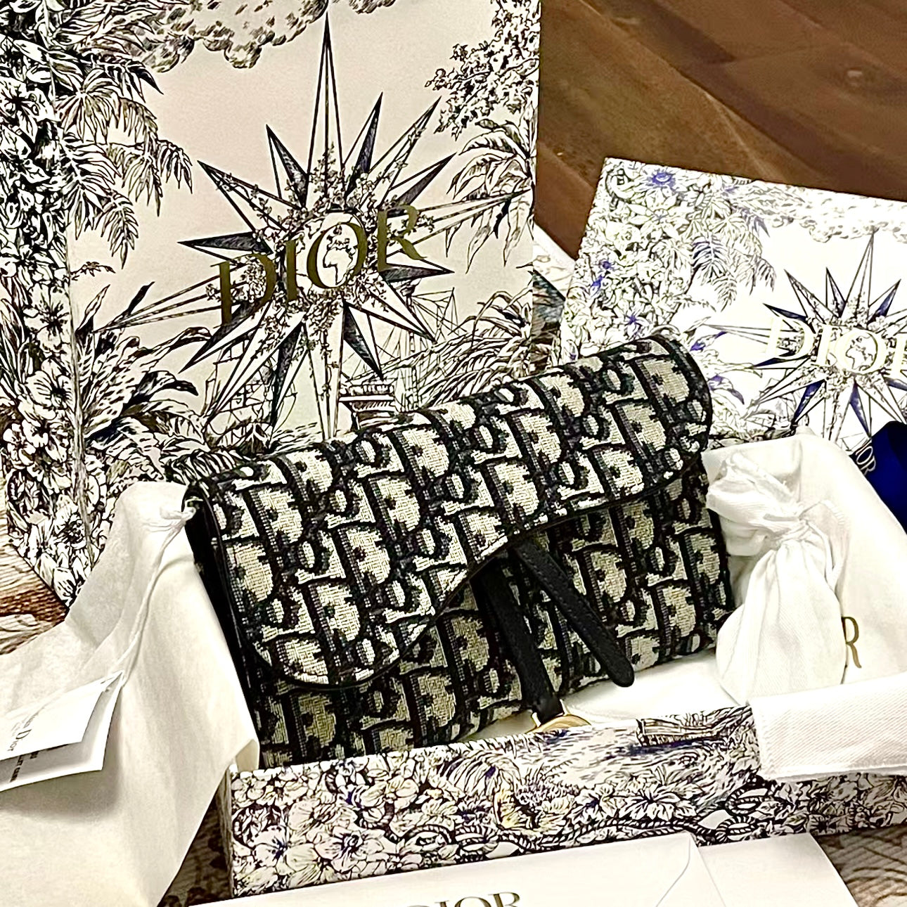 Dior▪️Saddle Pouch With Chain 緹花馬鞍鍊包/1550E1 700 🉐60500🇪🇺
