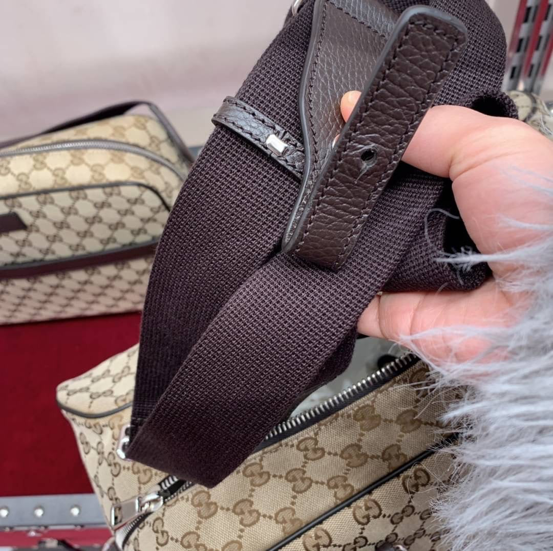 @Gucci▪️Embossed Camera Bag 壓紋牛皮相機包/P560 🔔限時折🉐26200