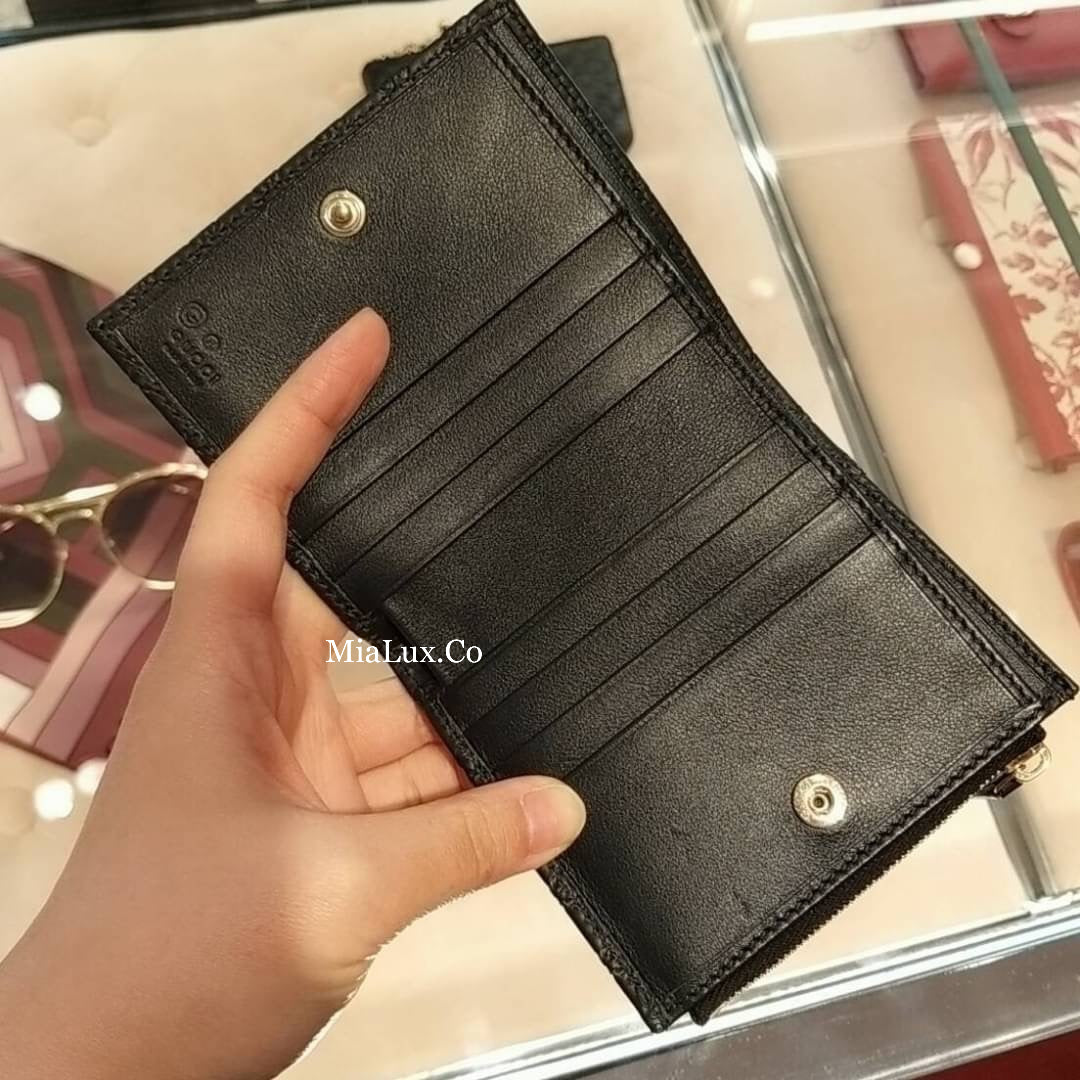 @Gucci Embossed Wallet 壓紋雙開內拉鍊短夾/P230