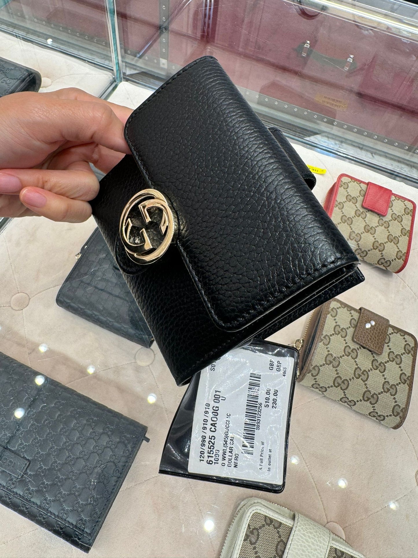 *@Gucci▪️Interlocking 雙G銀扣短夾/510P230 🔔限時折🉐11150