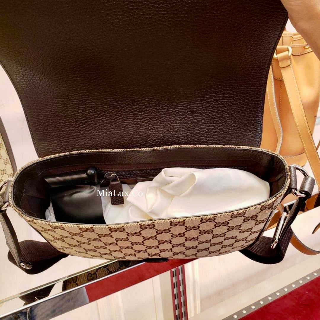 *@Gucci 男生款老花織布郵差包/ 小款P470 / 大款 P490