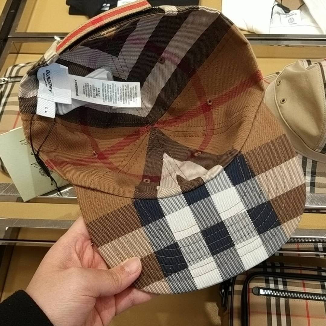 @Burberry Classic Cap 經典格紋棒球帽/P159 🔥下殺🉐8660