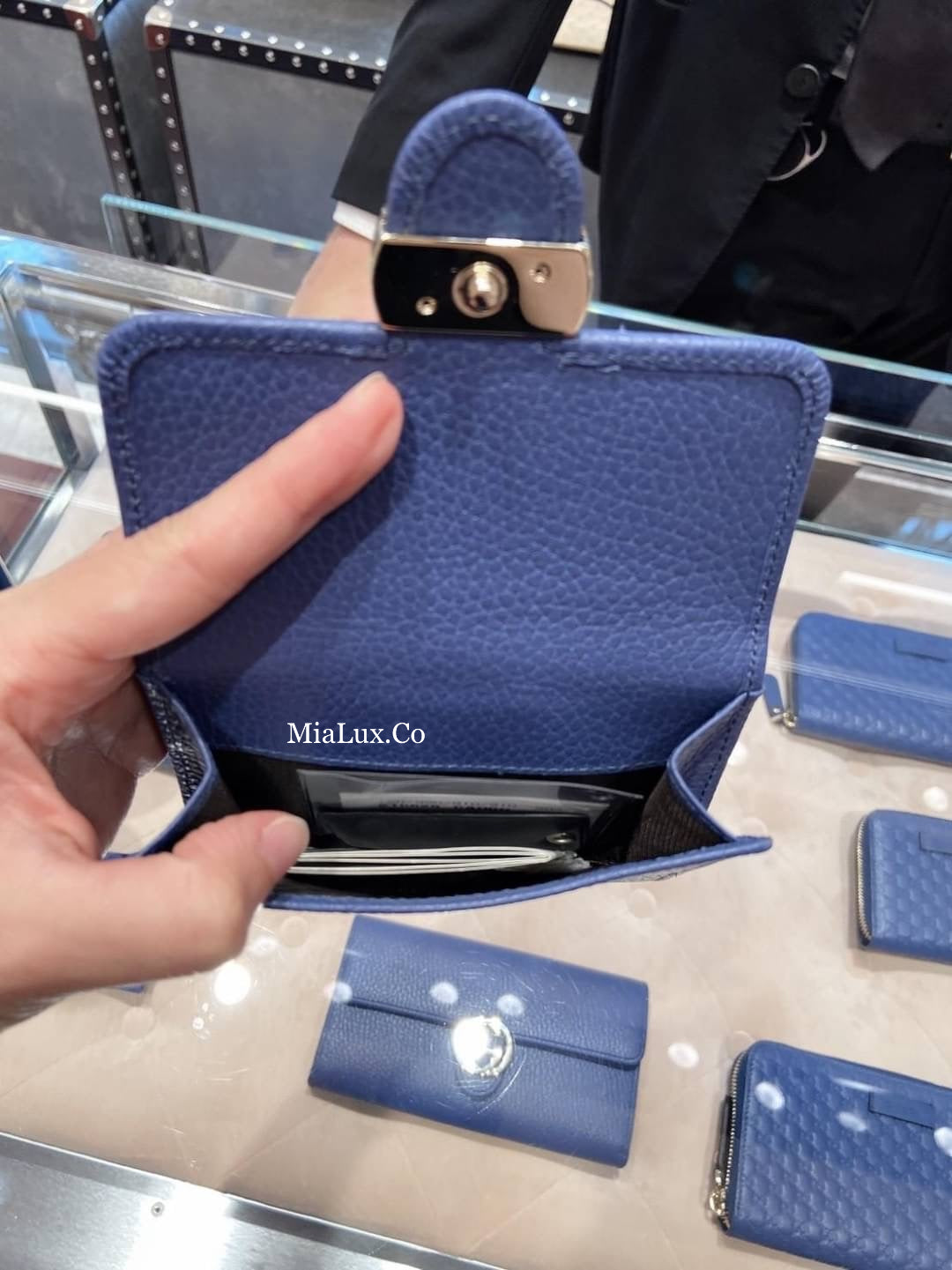 *@Gucci▪️Interlocking 雙G銀扣短夾/510P230 🔔限時折🉐11150