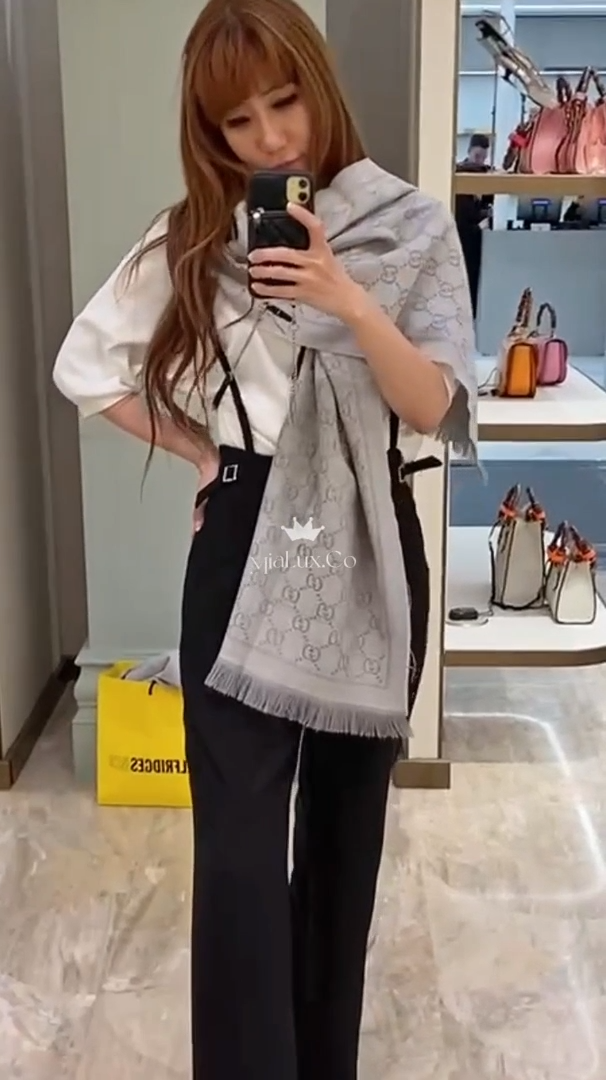 Gucci▪️Wool Scarf 羊毛圍巾 * £300