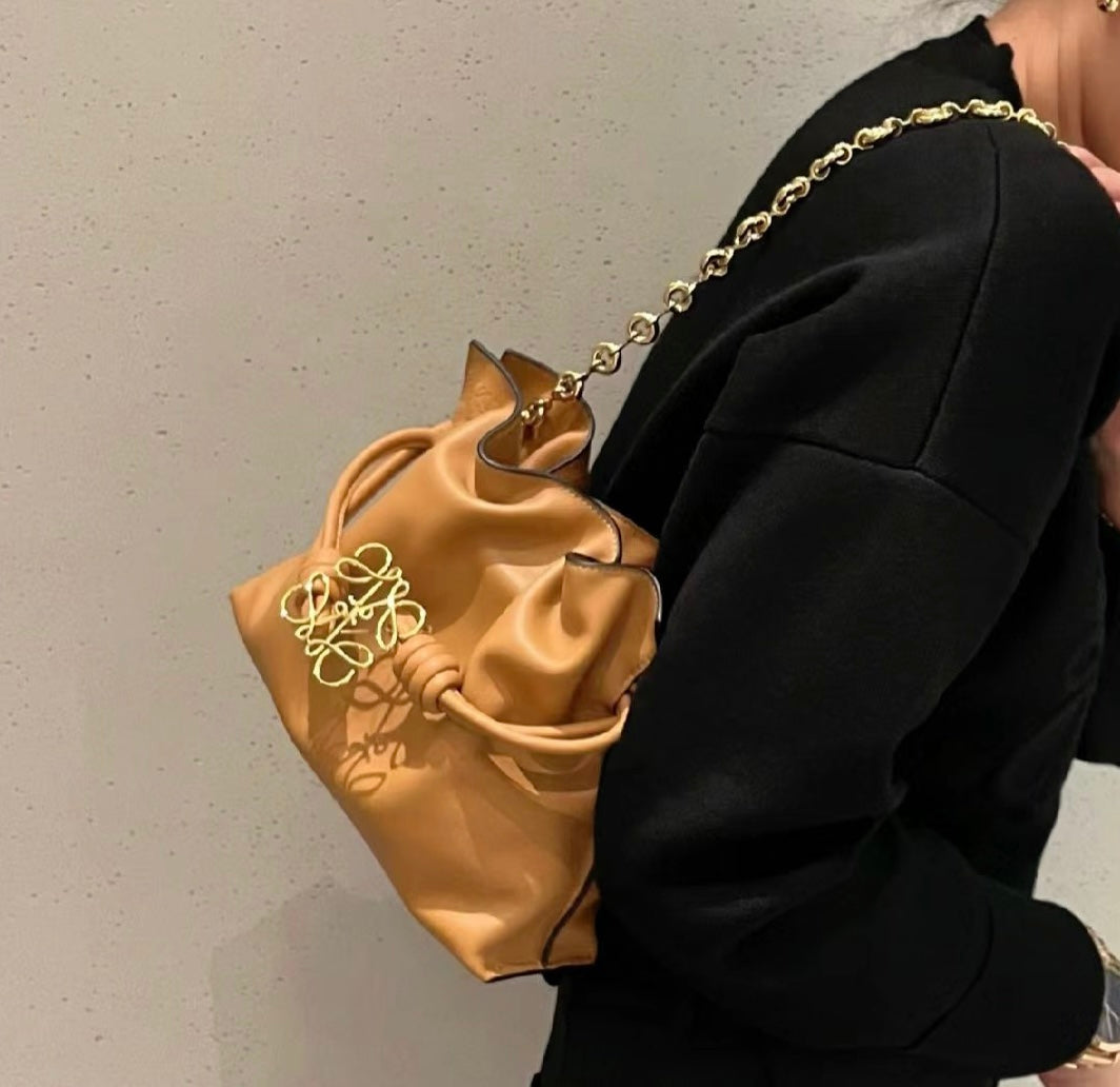 Loewe▪️Flamenco clutch Mini 福袋包/1650