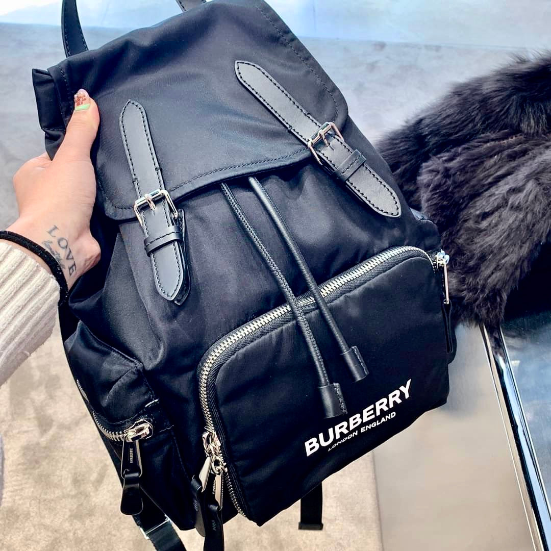 @Burberry MD 中款後背包/P690 🔥折上六折🉐19630
