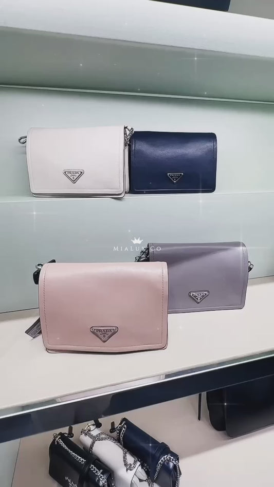 @Prada▪️TESSUTO 三角LOGO小牛皮郵差包/860 🔔限時折🉐39700