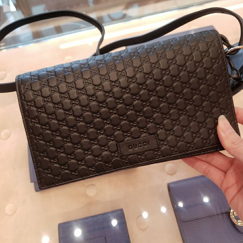 @Gucci▪️Embossed WOB 壓紋背帶錢包/335 🔔限時折🉐16080
