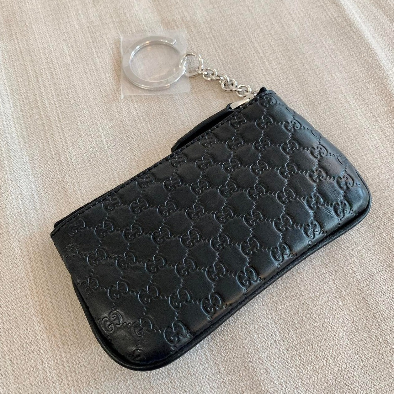 @Gucci Embossed Key Pouch 壓紋圓型扣鑰匙錢包/P145