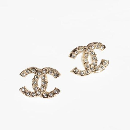 CHANEL✨| CC METAL EARRINGS 雙C排鑽金耳釘 AB7308 -