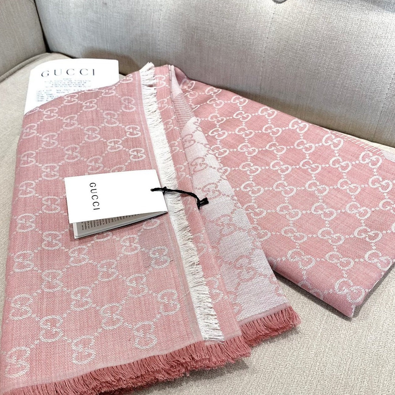 *@Gucci Wool Scarf Square 羊毛大方巾/P180