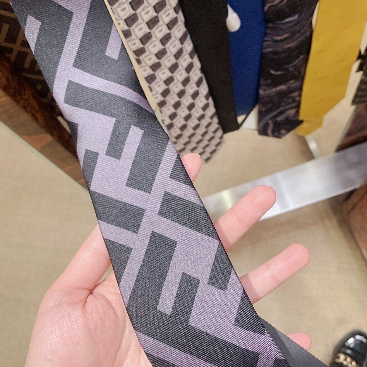 FENDI✨ BLACK SILK TIE 黑絲領帶 * £170