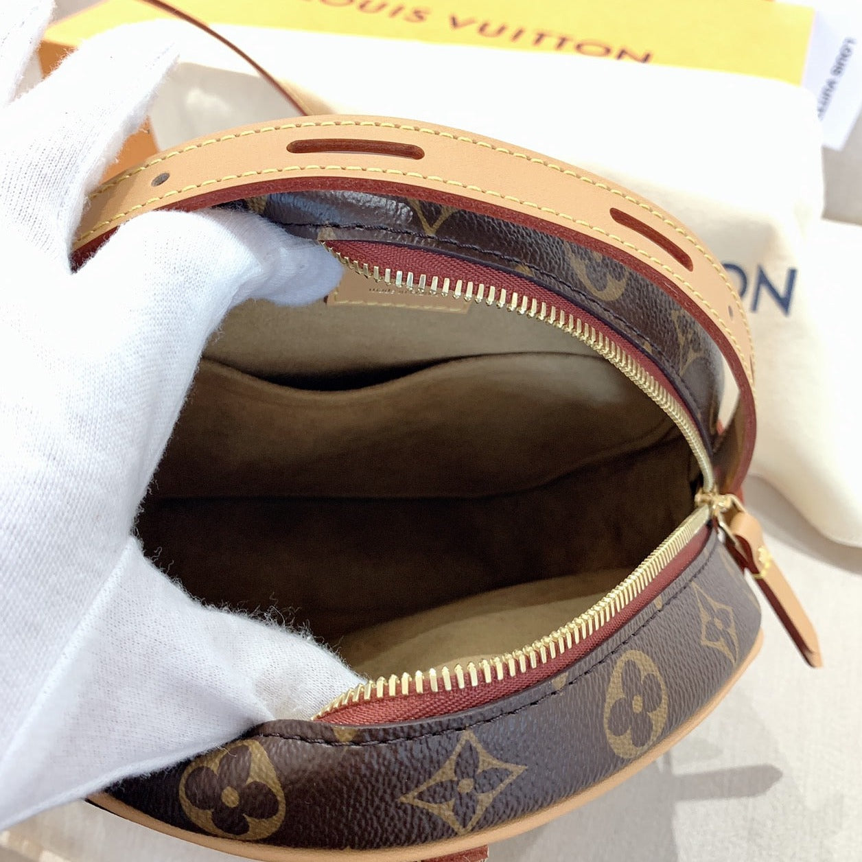LV▪️Boite Chapeau Souple MM 大款圓餅包/2230✨🉐92430