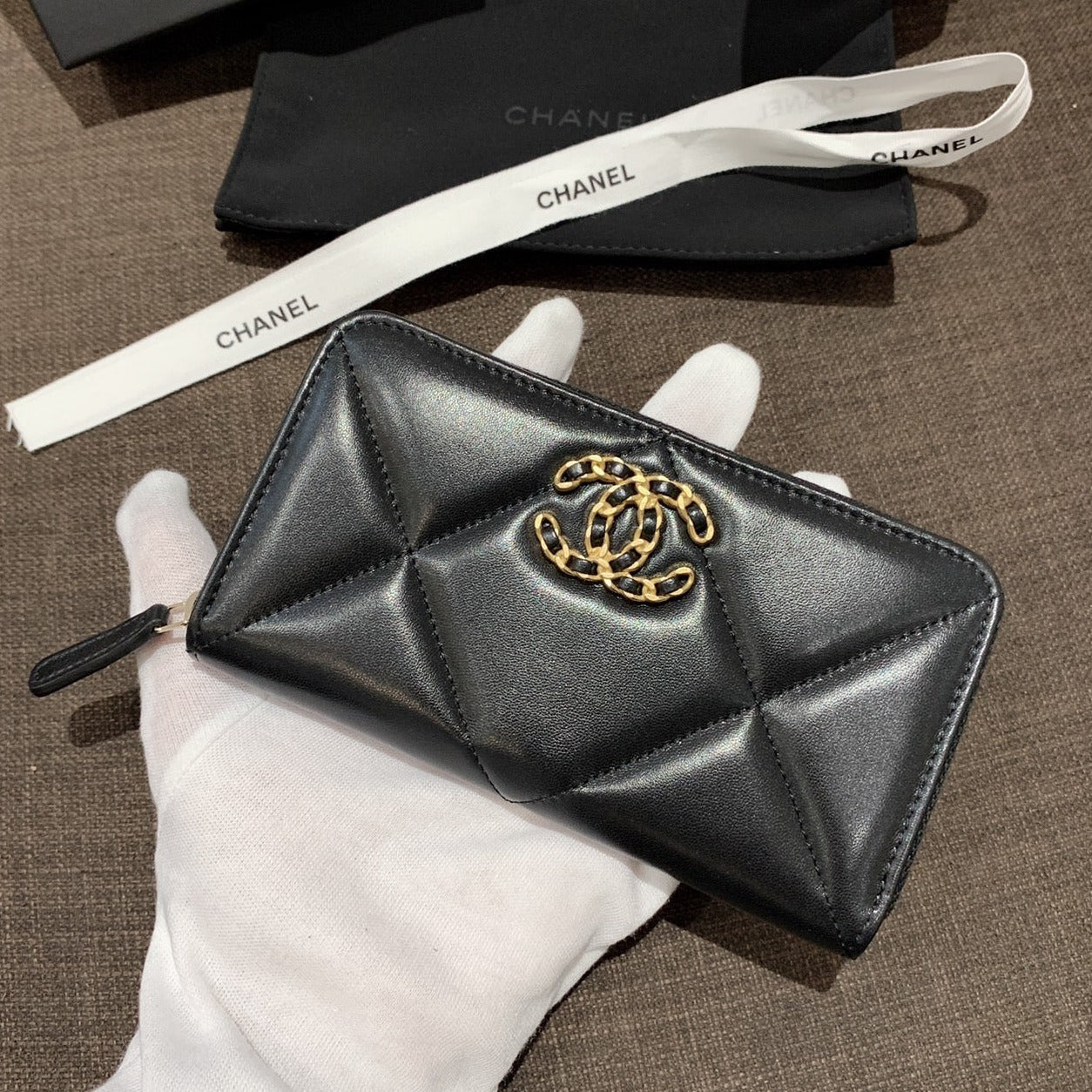 CHANEL▪️19 拉鍊中夾 AP0948 -