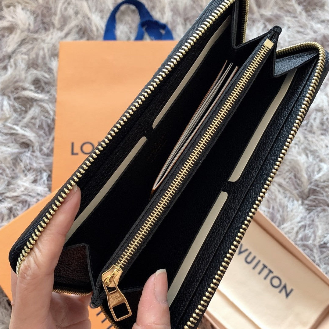 LV▪️Clémence 壓紋牛皮拉鍊長夾/540✨🉐23680