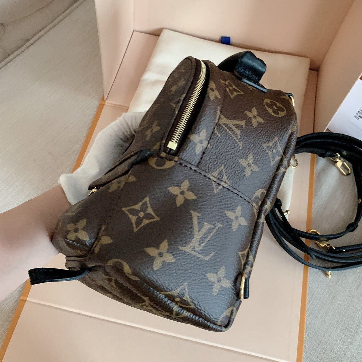 LV▪️ Palm Springs Mini 老花後背小書包/1860E2050✨🉐74800🇪🇺