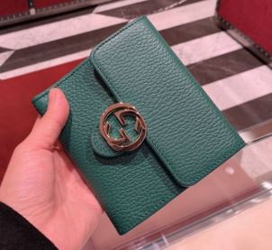 *@Gucci▪️Interlocking 雙G銀扣短夾/510P230 🔔限時折🉐11150