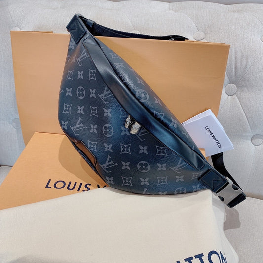 LV Discovery PM 小款男生款腰包/1490✨🉐63580