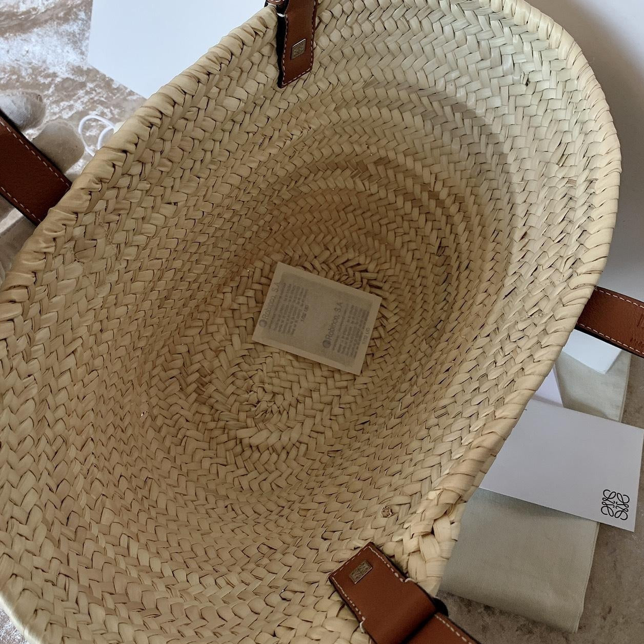 Loewe▪️Basket bag 經典牛皮草編包/450