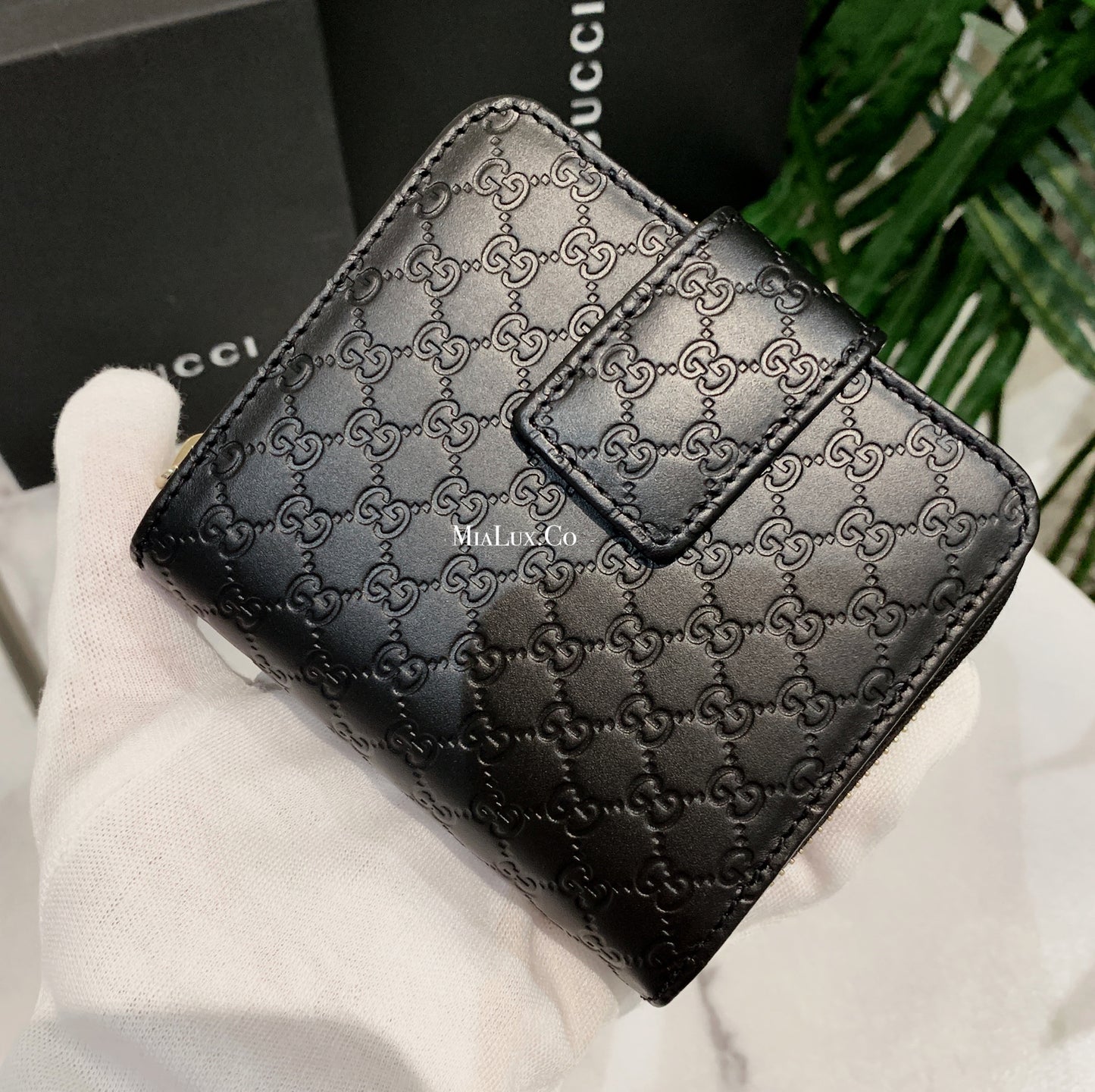 @Gucci Embossed Wallet 壓紋雙層拉鍊短夾/P230