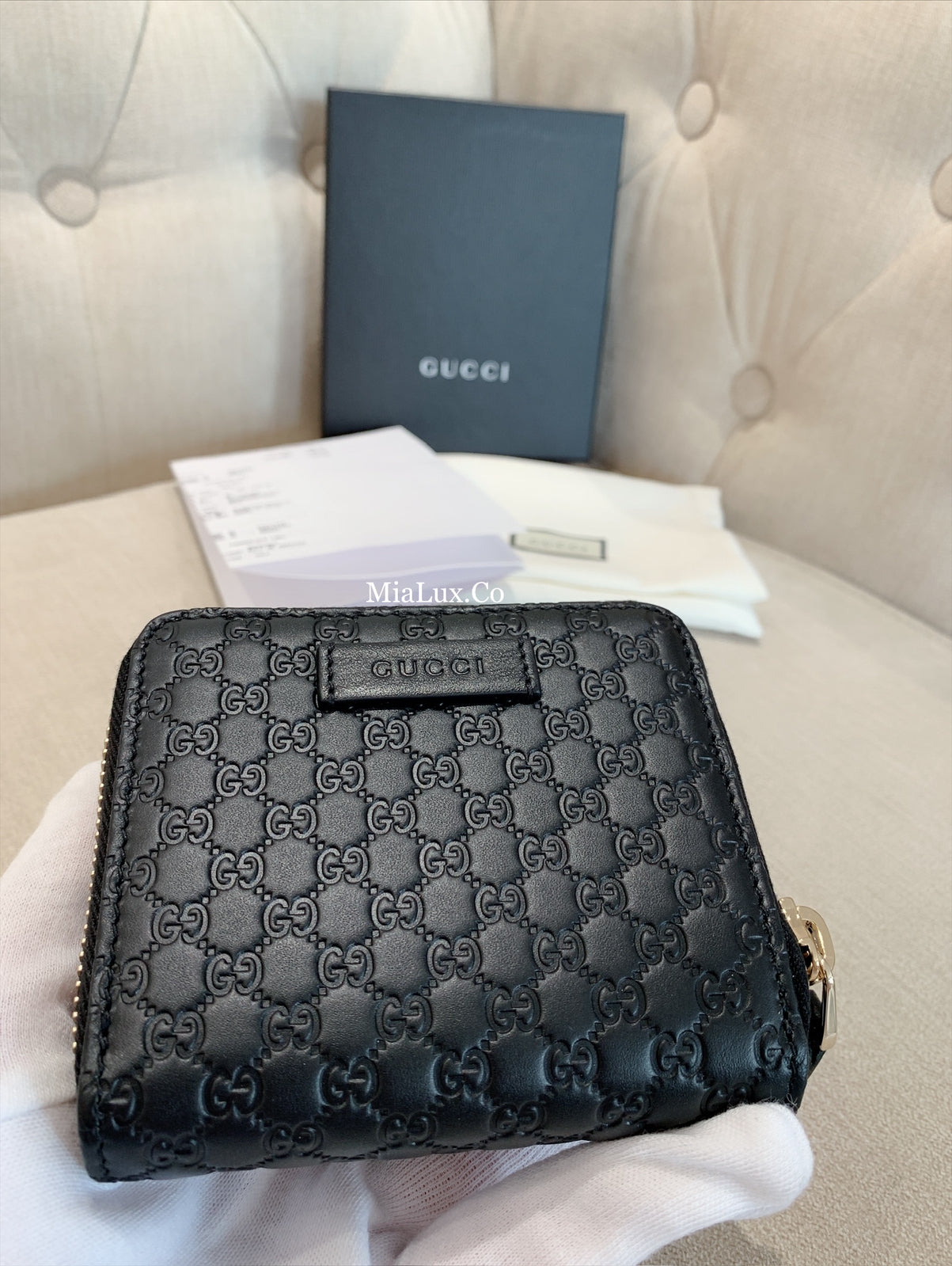 @Gucci Embossed Wallet 壓紋雙層拉鍊短夾/P230