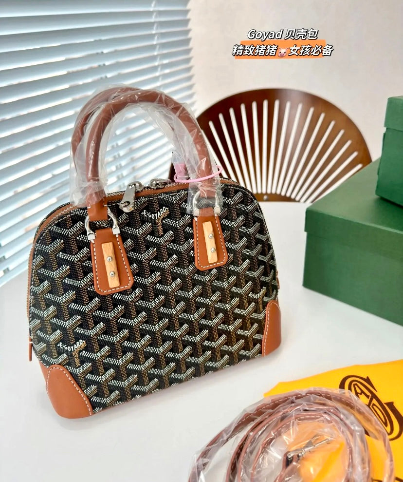 Goyard Vendôme Mini Bag 迷你貝殼包/E2600 🍀🉐105000🇪🇺